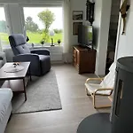 別荘 Sjarmerende Og Romslig Bolig, Omgitt Av Vakker モルデ