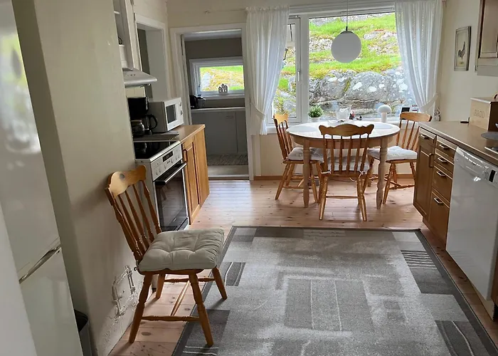 Casa vacanze Sjarmerende Og Romslig Bolig, Omgitt Av Vakker