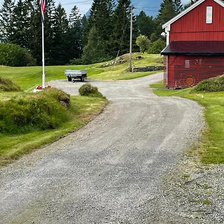Casa vacanze Sjarmerende Og Romslig Bolig, Omgitt Av Vakker *
